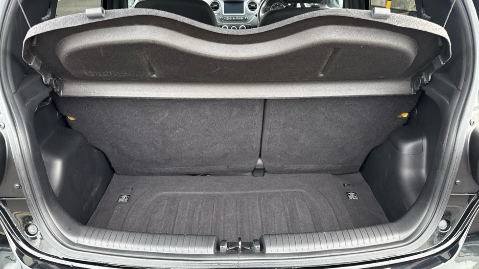 Used Hyundai i10 2018 for sale - 76321888: Photo 15