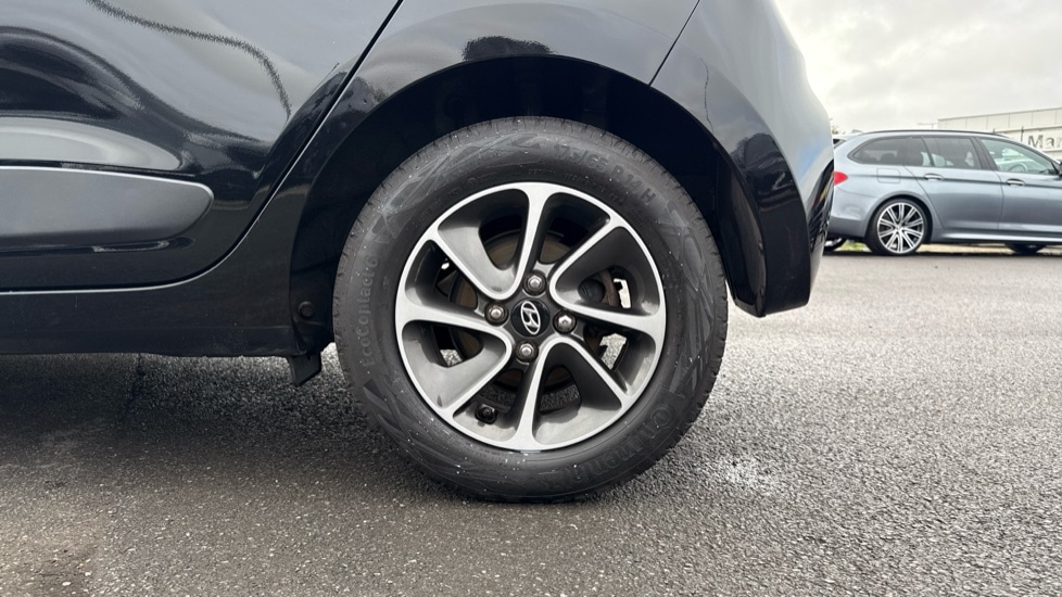Used Hyundai i10 2018 for sale - 76321888: Photo 18