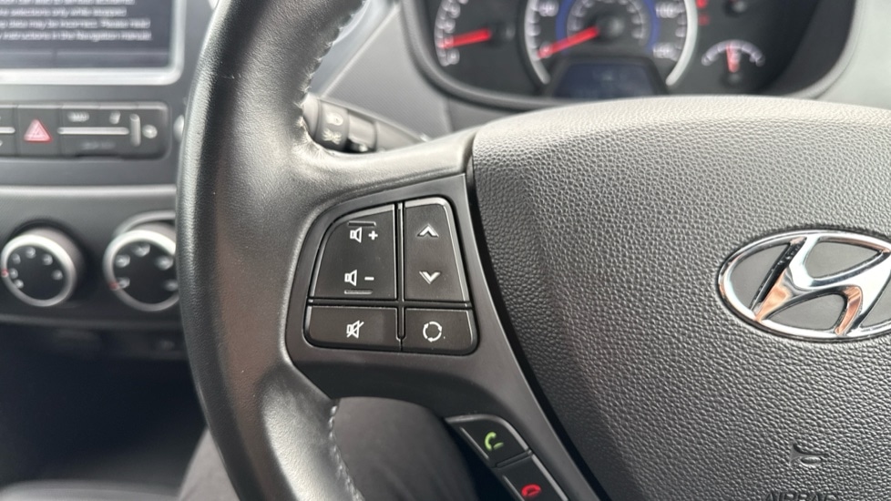 Used Hyundai i10 2018 for sale - 76321888: Photo 22
