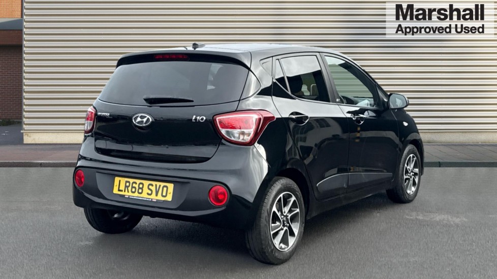 Used Hyundai i10 2018 for sale - 76321888: Photo 3