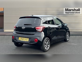 Used Hyundai i10 2018 for sale - 76321888: Photo