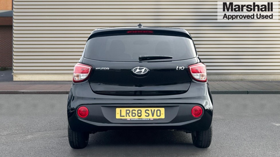 Used Hyundai i10 2018 for sale - 76321888: Photo 4
