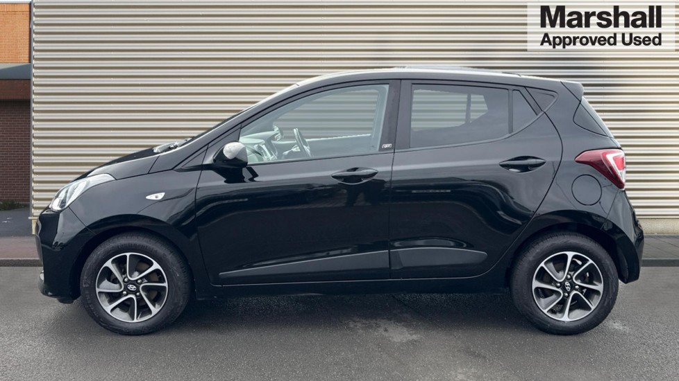 Used Hyundai i10 2018 for sale - 76321888: Photo 6
