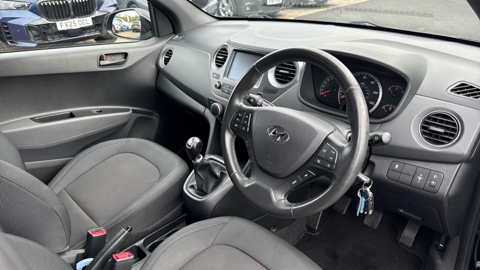 Used Hyundai i10 2018 for sale - 76321888: Photo 9