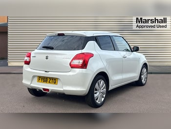 Used Suzuki Swift 2018 for sale - 76124626: Photo