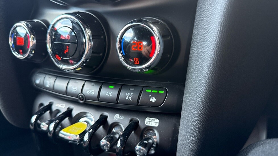 Used MINI Hatch 2022 for sale - 75930008: Photo 29