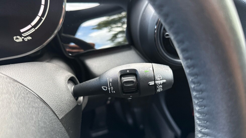 Used MINI Hatch 2022 for sale - 75930008: Photo 32