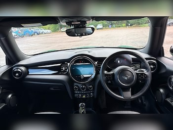 Used MINI Hatch 2022 for sale - 75930008: Photo