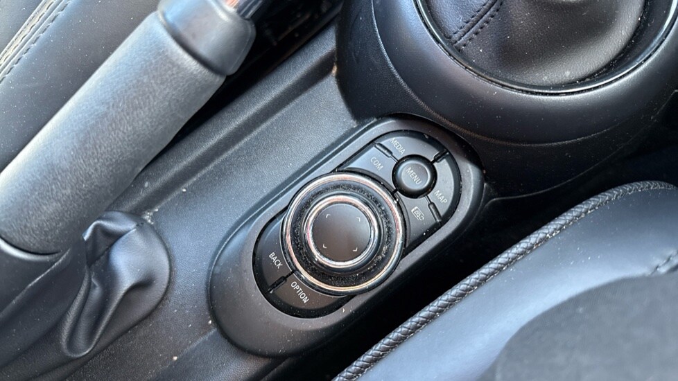 Used MINI Hatch 2022 for sale - 75929939: Photo 19