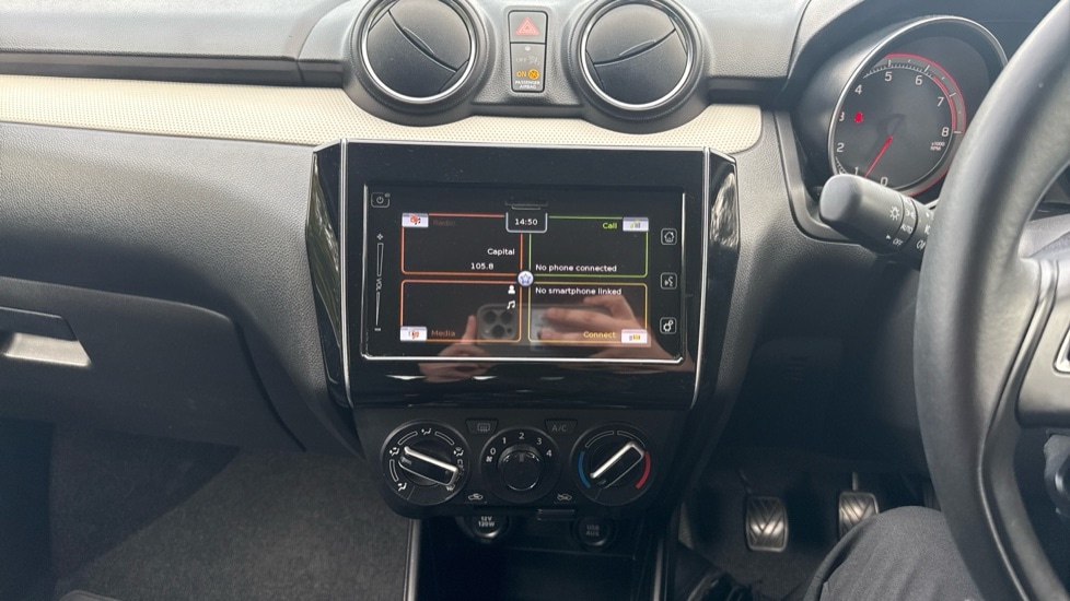 Used Suzuki Swift 2018 for sale - 76660933: Photo 12