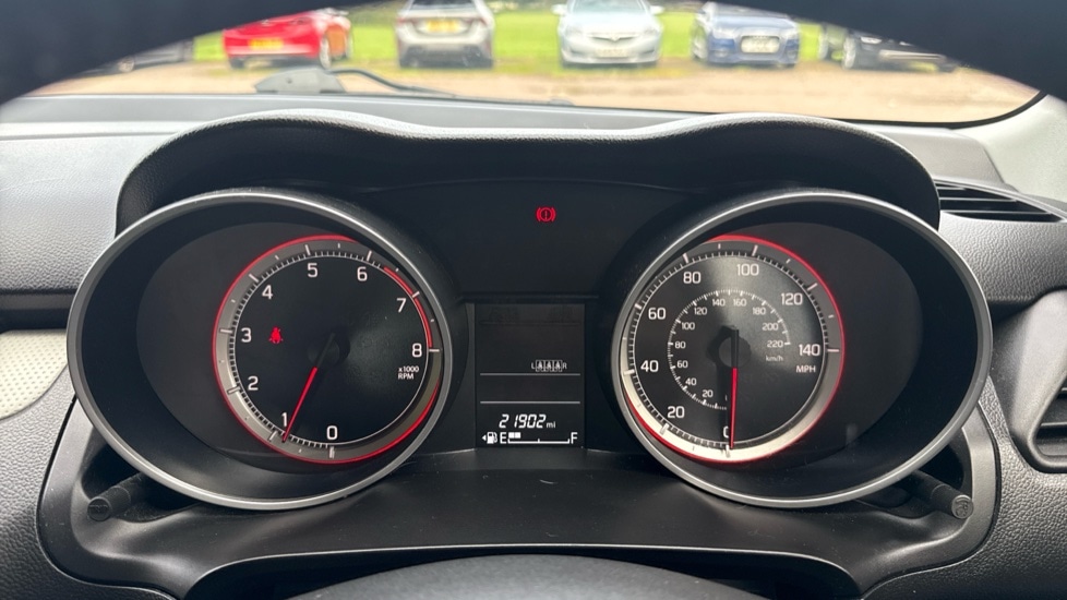 Used Suzuki Swift 2018 for sale - 76660933: Photo 13