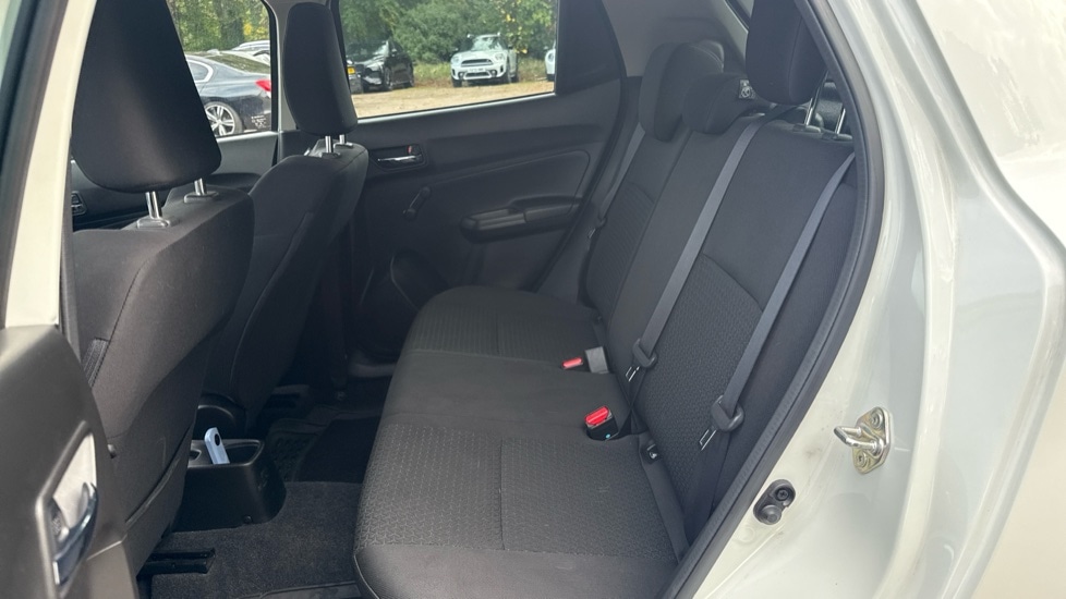 Used Suzuki Swift 2018 for sale - 76660933: Photo 14