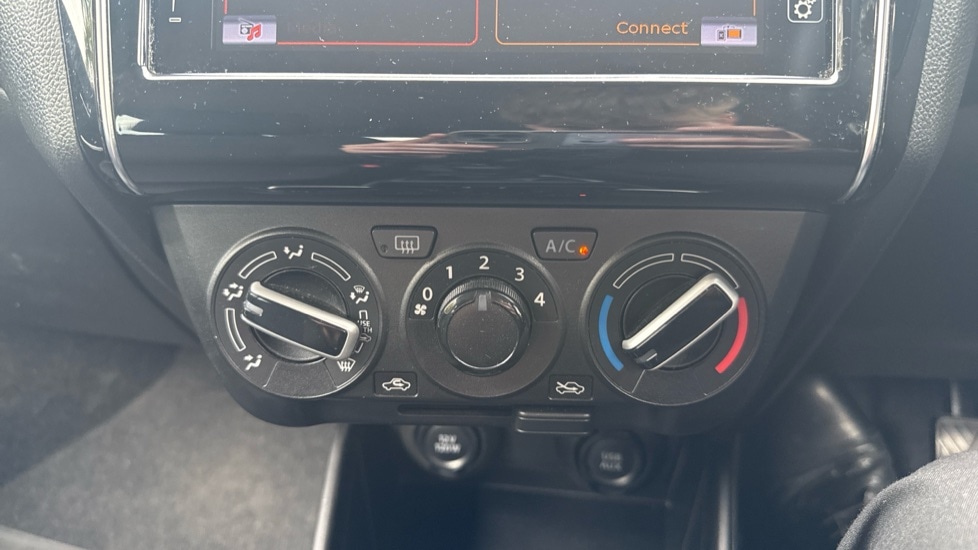 Used Suzuki Swift 2018 for sale - 76660933: Photo 24