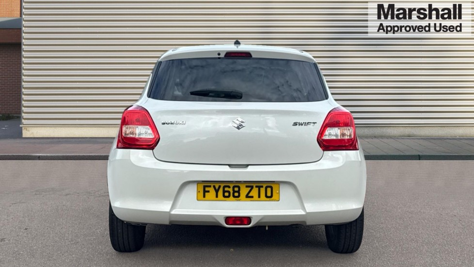 Used Suzuki Swift 2018 for sale - 76660933: Photo 4