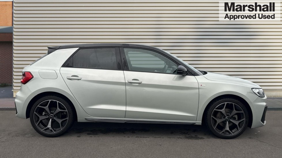 Used Audi A1 2024 for sale - 76140427: Photo 2