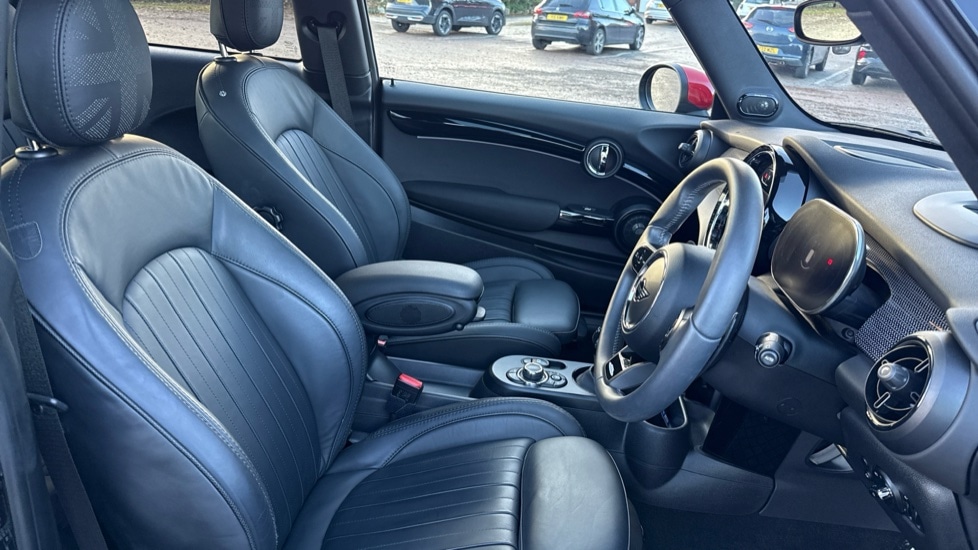 Used MINI Hatch 2024 for sale - 76552481: Photo 11