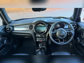 Used MINI Hatch 2024 for sale - 76552481: Photo