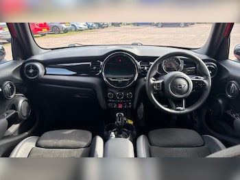 Used MINI Hatch 2022 for sale - 76033565: Photo