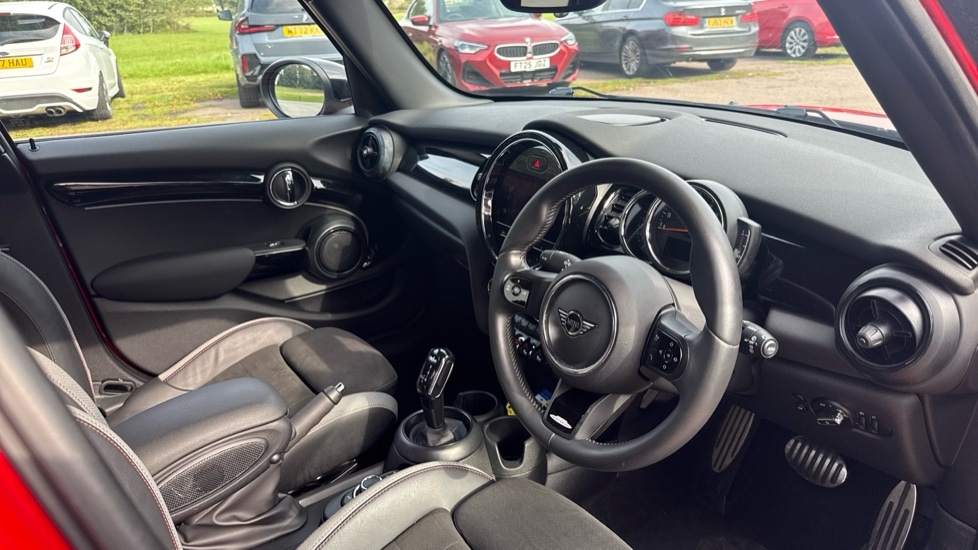 Used MINI Hatch 2022 for sale - 76033565: Photo 6