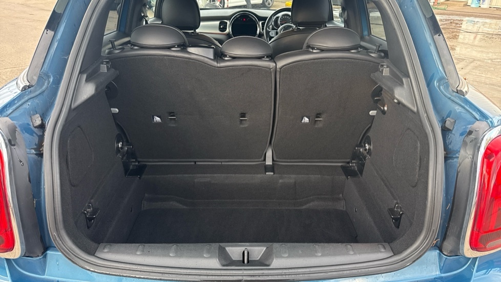 Used MINI Hatch 2022 for sale - 76289742: Photo 13
