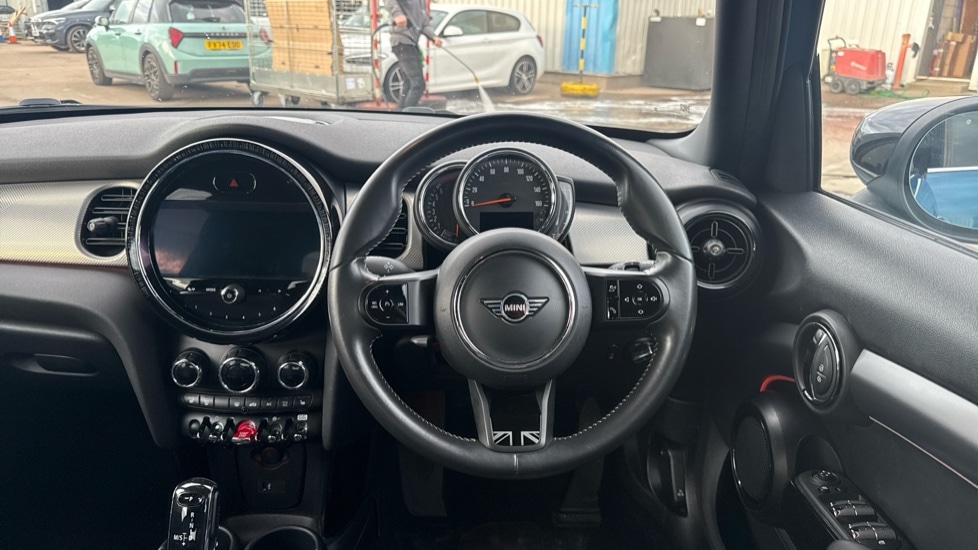 Used MINI Hatch 2022 for sale - 76289742: Photo 5