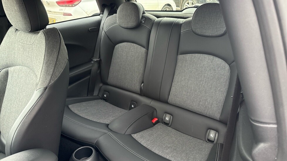 Used MINI Hatch 2022 for sale - 76140461: Photo 12