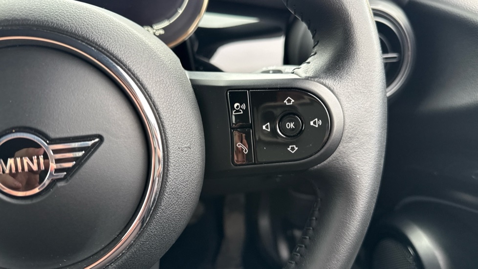 Used MINI Hatch 2022 for sale - 76140461: Photo 18