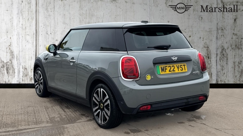 Used MINI Hatch 2022 for sale - 76140461: Photo 2