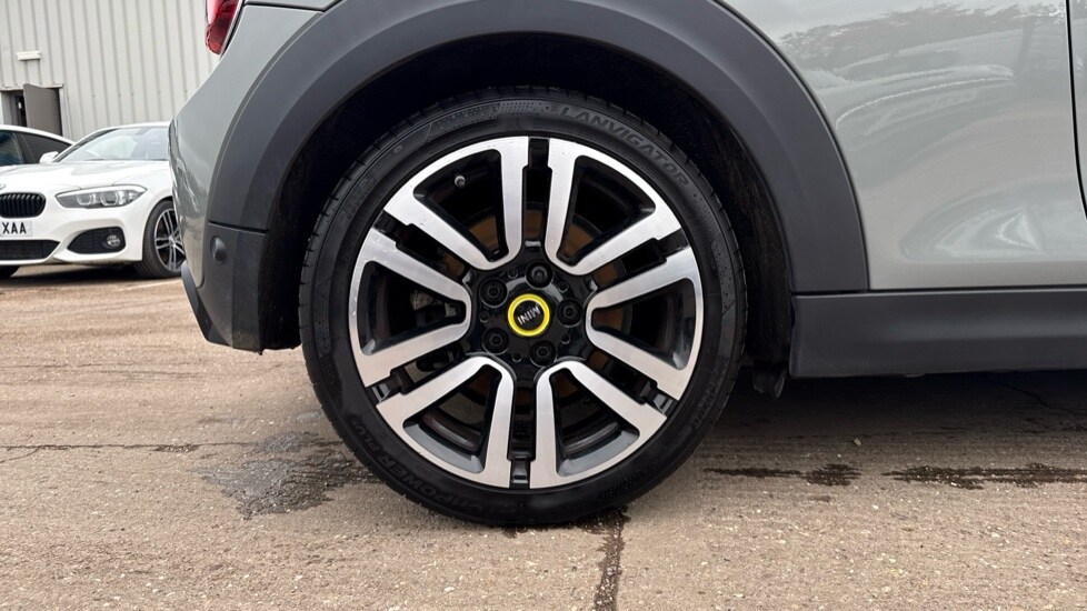 Used MINI Hatch 2022 for sale - 76140461: Photo 27