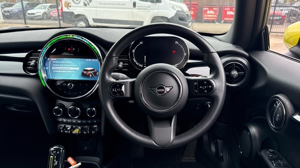 Used MINI Hatch 2022 for sale - 76140461: Photo 5