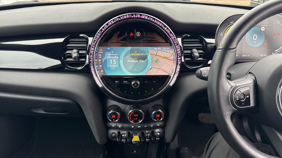 Used MINI Hatch 2022 for sale - 76140461: Photo 8