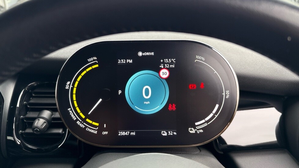 Used MINI Hatch 2022 for sale - 76140461: Photo 9