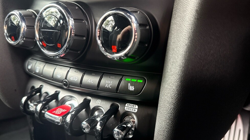 Used MINI Hatch 2023 for sale - 76937495: Photo 33