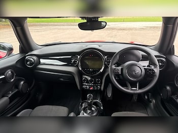 Used MINI Hatch 2023 for sale - 76937495: Photo