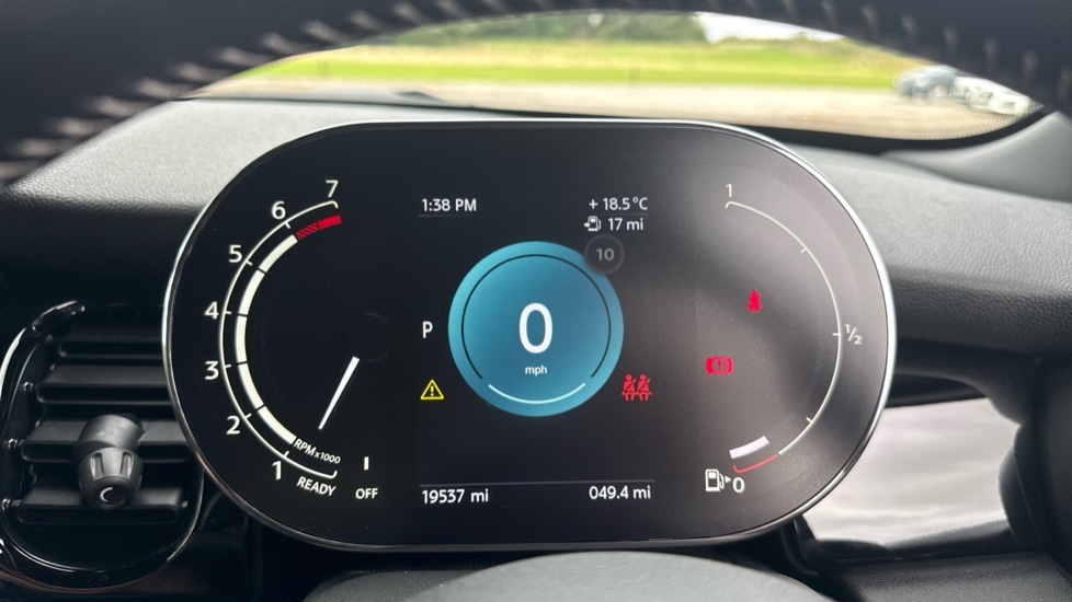 Used MINI Hatch 2023 for sale - 76937495: Photo 9