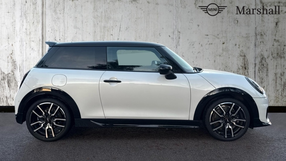 Used MINI Cooper 2024 for sale - 76630162: Photo 3