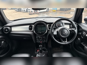 Used MINI Hatch 2022 for sale - 76033652: Photo