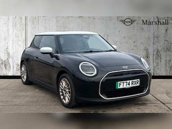 2025 - COOPER 135kW E Exclusive [Level 2] 41kWh 3dr Auto