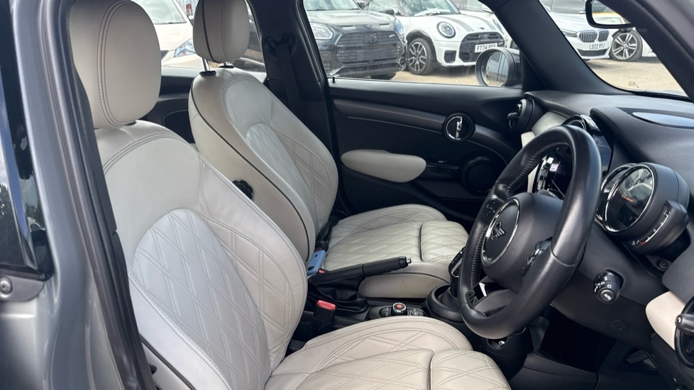 Used MINI Hatch 2021 for sale - 76154959: Photo 11