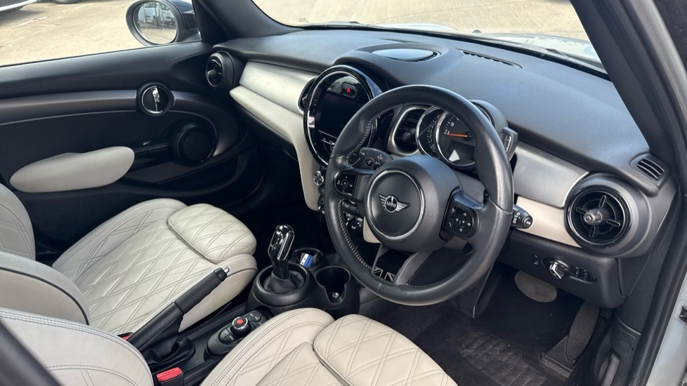 Used MINI Hatch 2021 for sale - 76154959: Photo 6