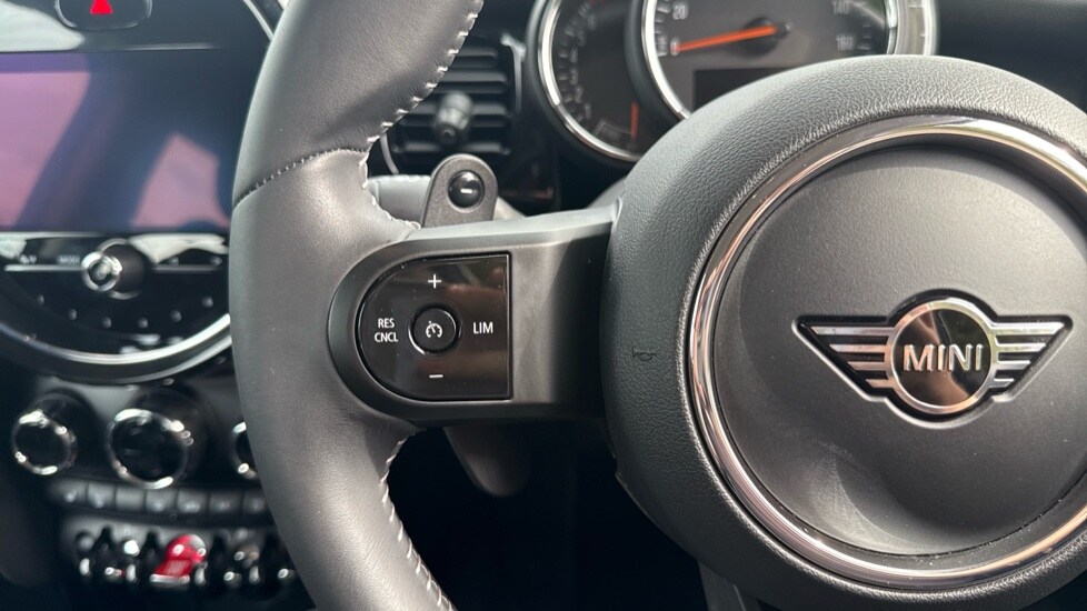 Used MINI Hatch 2022 for sale - 75702722: Photo 17