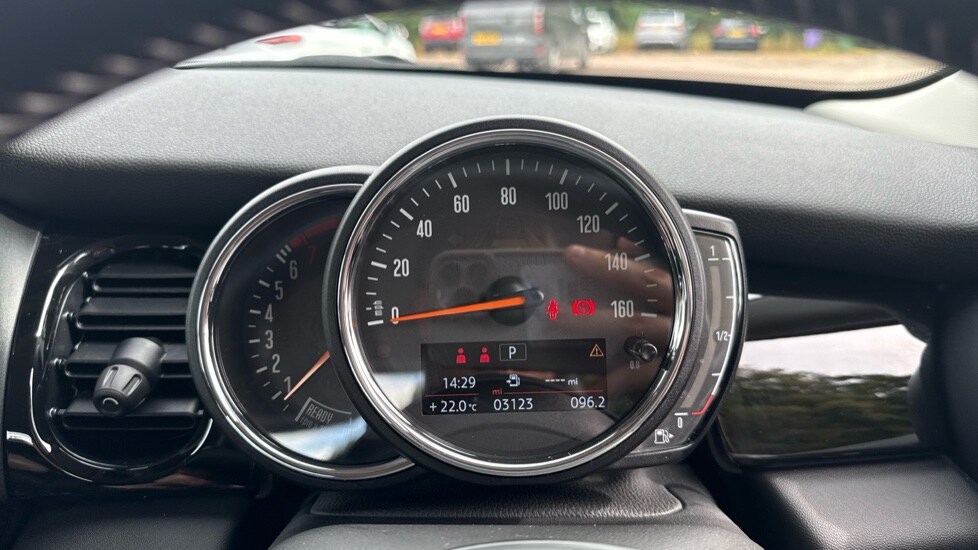 Used MINI Hatch 2022 for sale - 75702722: Photo 9