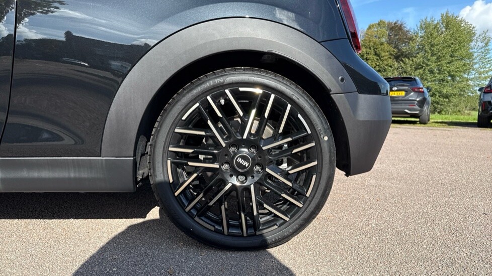 Used MINI Cooper 2025 for sale - 76104071: Photo 26