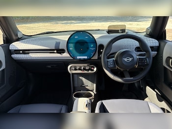 Used MINI Cooper 2025 for sale - 76104071: Photo