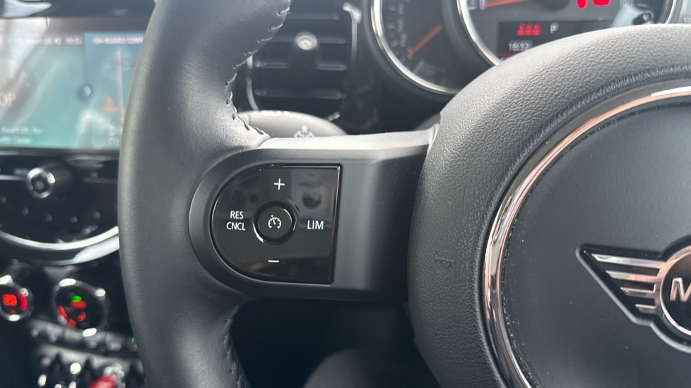 Used MINI Hatch 2022 for sale - 76696558: Photo 17