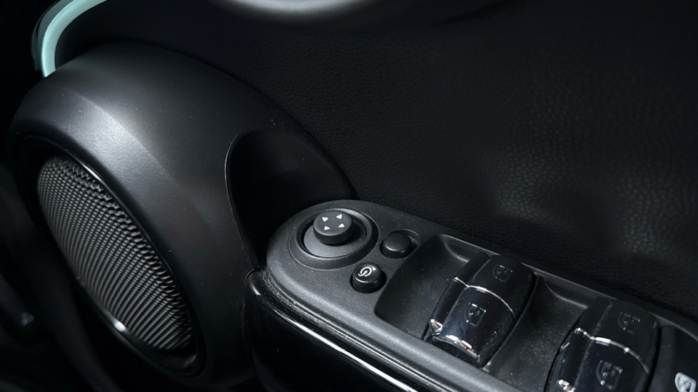 Used MINI Hatch 2022 for sale - 76696558: Photo 32