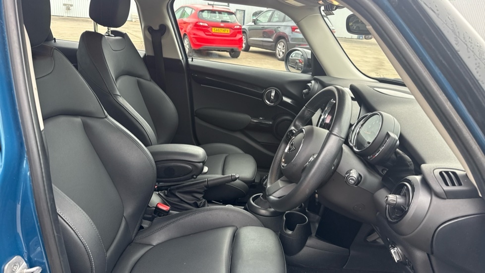 Used MINI Hatch 2022 for sale - 76888703: Photo 11