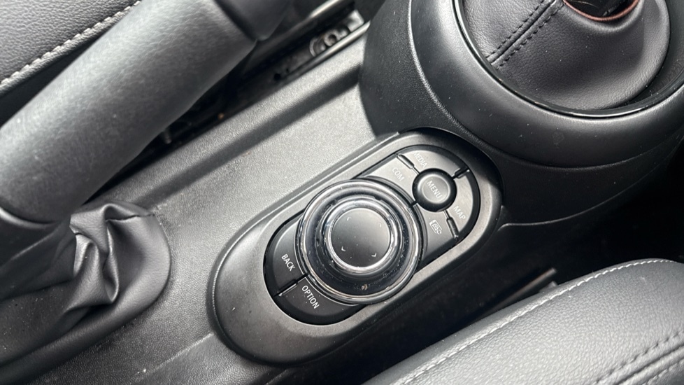 Used MINI Hatch 2022 for sale - 76888703: Photo 19