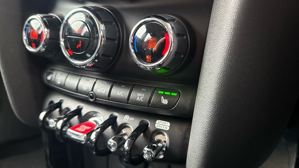 Used MINI Hatch 2022 for sale - 76888703: Photo 30