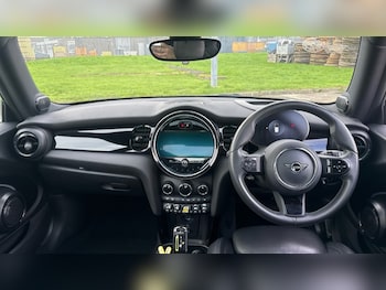 Used MINI Hatch 2022 for sale - 76731518: Photo